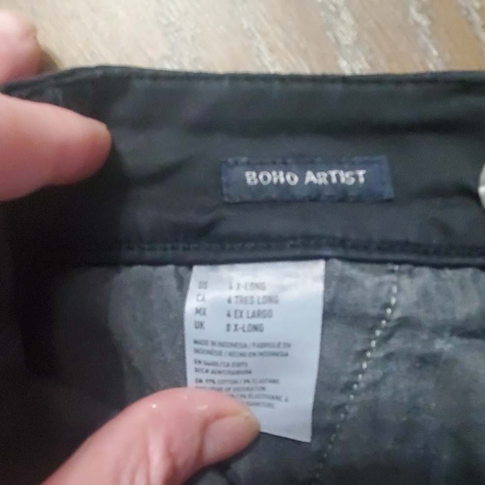 American Eagle black khaki pants sz 4 x long